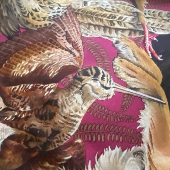 Authentic and Iconic HERMES silk scarf - Picture 13 of 14